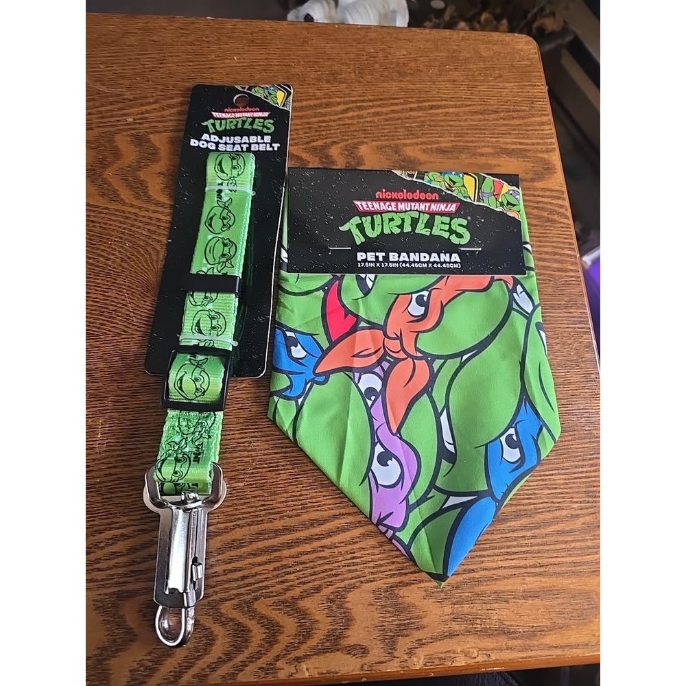 Teenage Mutant Ninja Turtles Adjustable Dog Seat Belt & Bandana ‎ (Brand New)